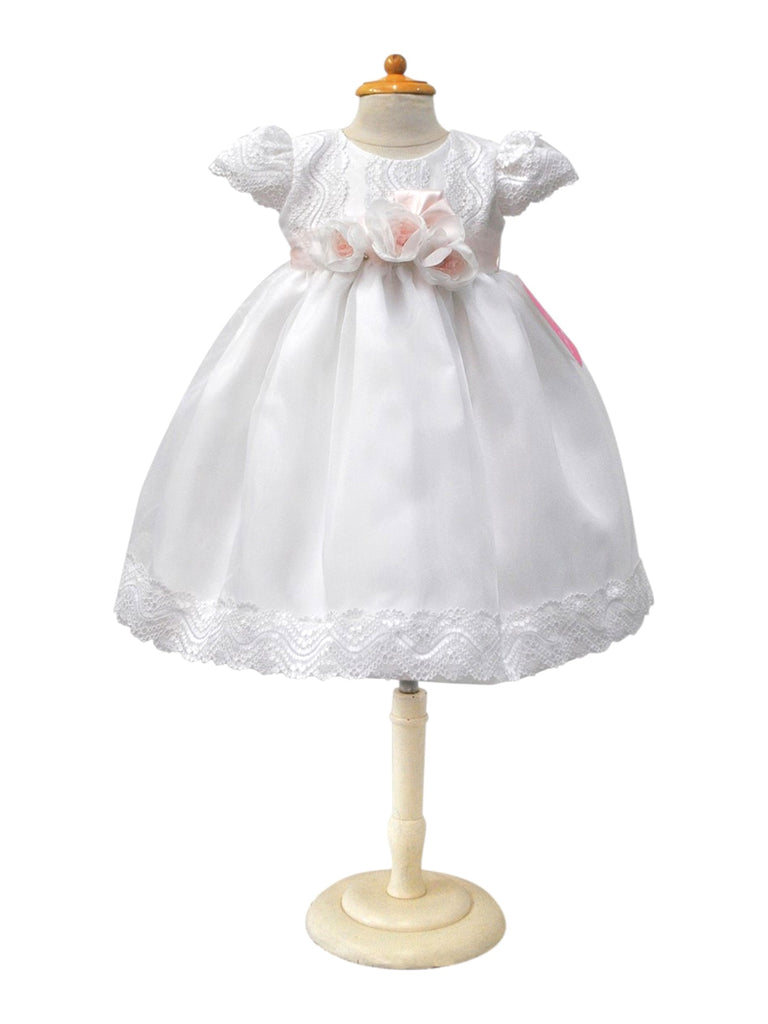 Batita de organza tira bordada en peto y falda