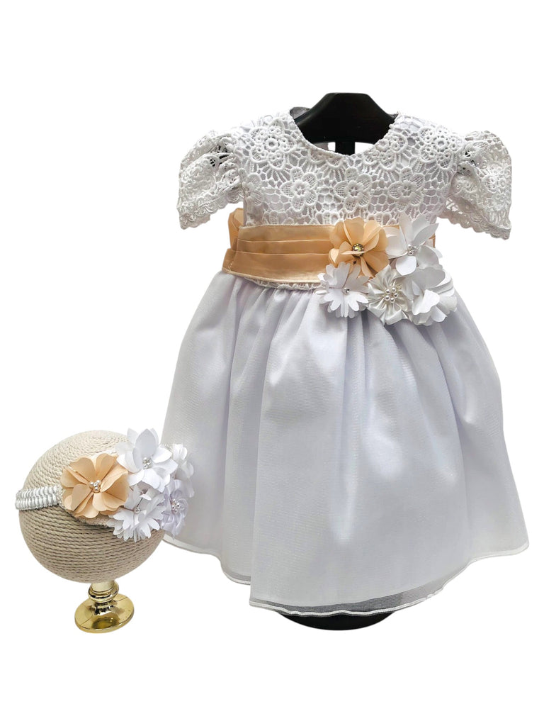Bata de tul peto guipiure banda con flores y tiara