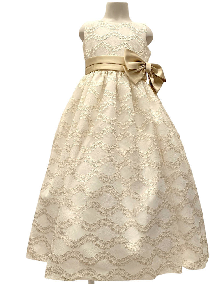 Vestido bordado completo escote en V