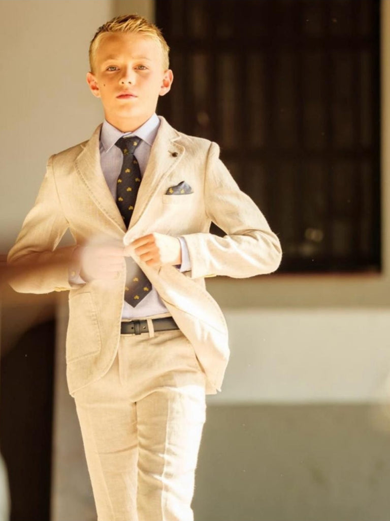 Traje español de lino