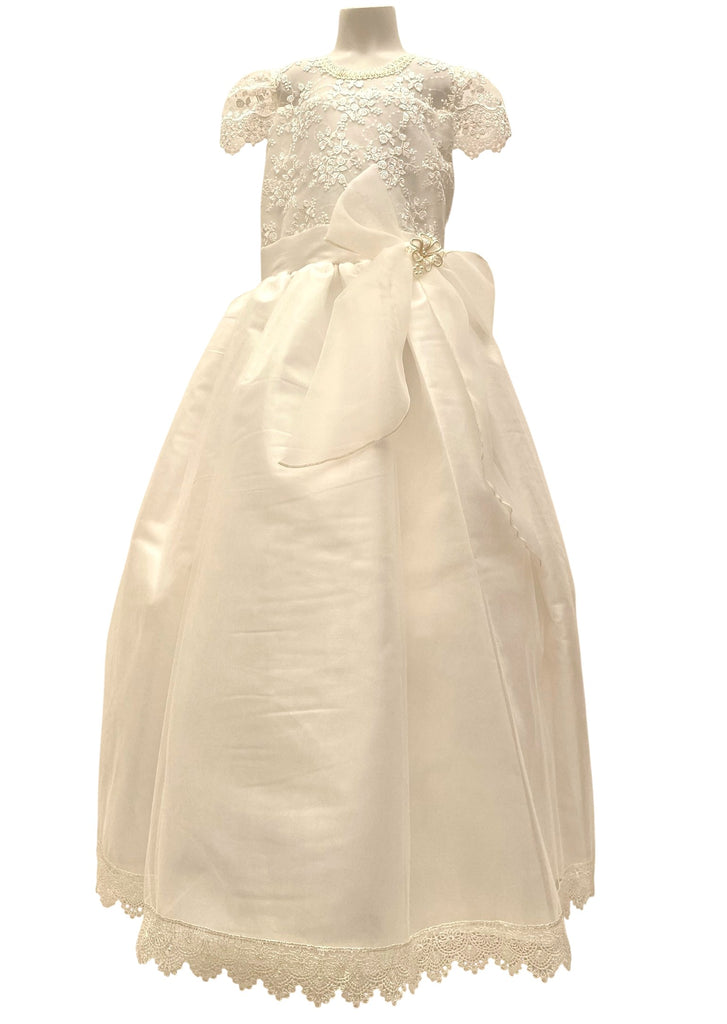 Vestido de comunión de encaje bordado