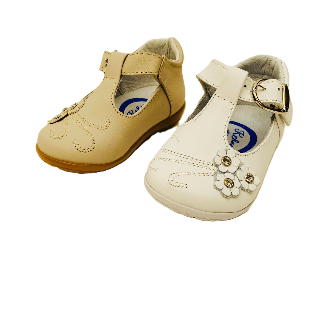 Zapatito sintético florecitas