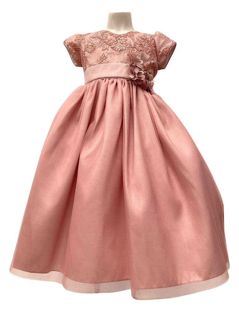 Vestido peto bordado manga japonesa falda de tul