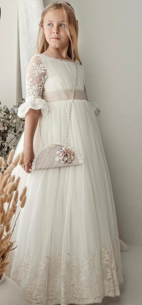 Vestido español filo y mangas bordado