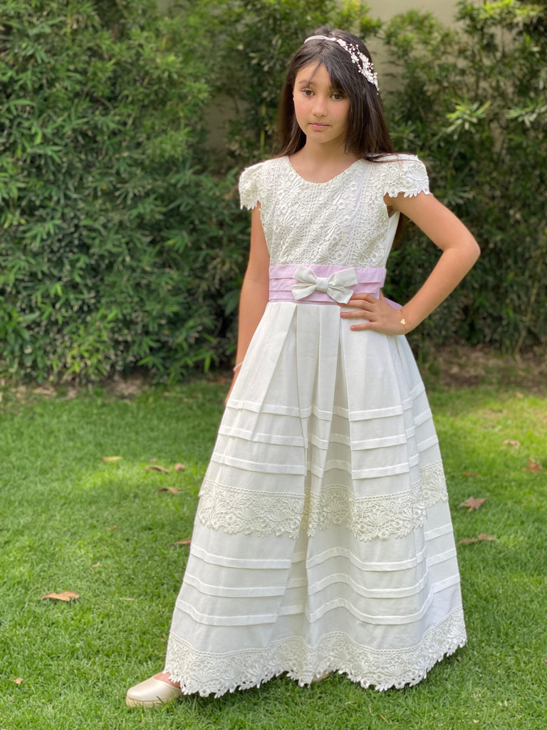 Vestido comunión flor en listón moño soledad