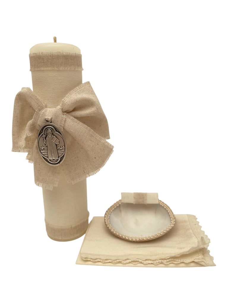 Juego de bautizo forrado de lino con moño y medalla
