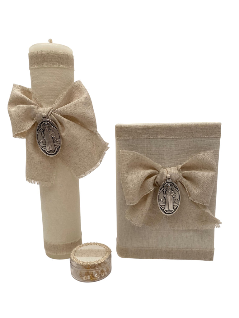 Juego de comunión forrado en lino y medalla San Benito