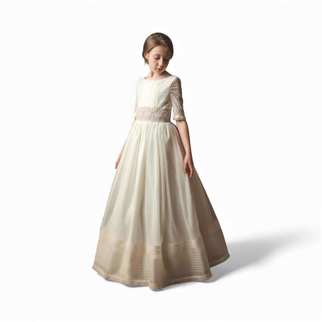 Vestido español tul bordado escote en espalda