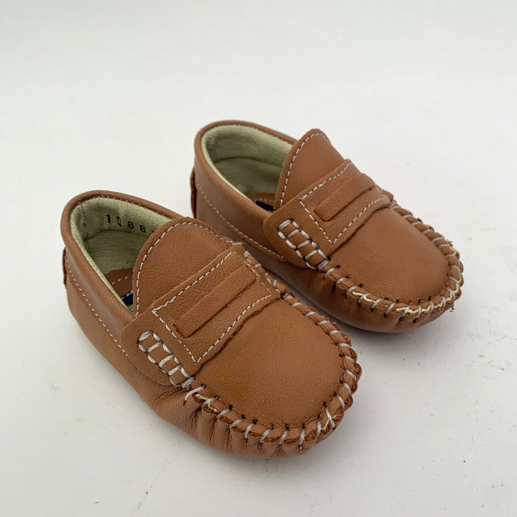 Mocasín con antifaz para bebé